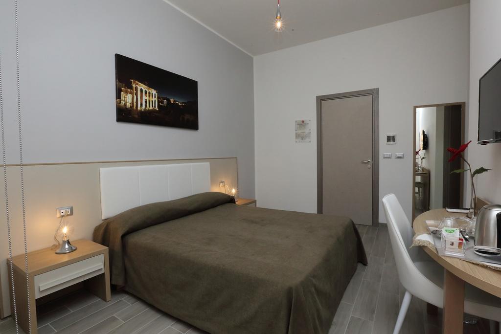 Casa Martinez Roma Hotel Bagian luar foto